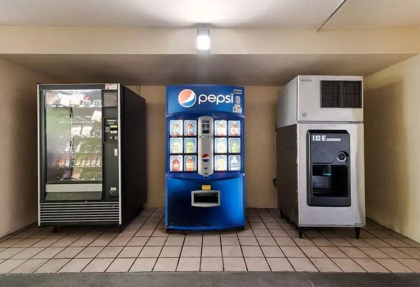 ホテル Red Roof Inn Birmingham South