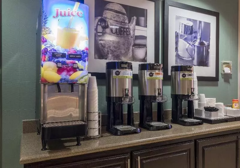 בית מלון כפרי Red Roof Inn Tupelo