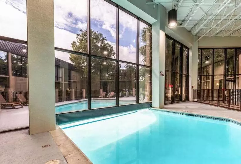 ホテル Red Roof Inn Plus & Suites Houston   Iah Airport Sw