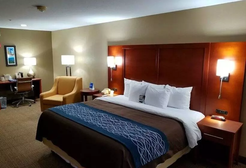 هتل Comfort Inn, Erie   Near Presque Isle