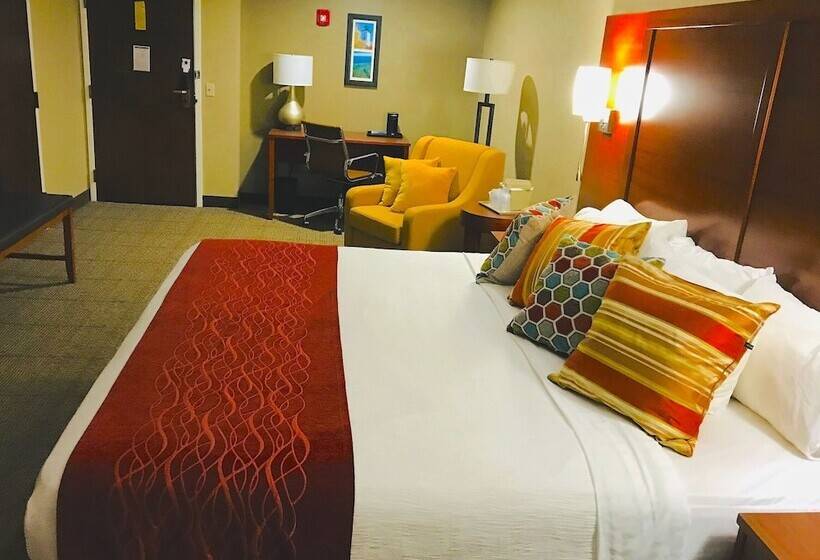 فندق Comfort Inn, Erie   Near Presque Isle