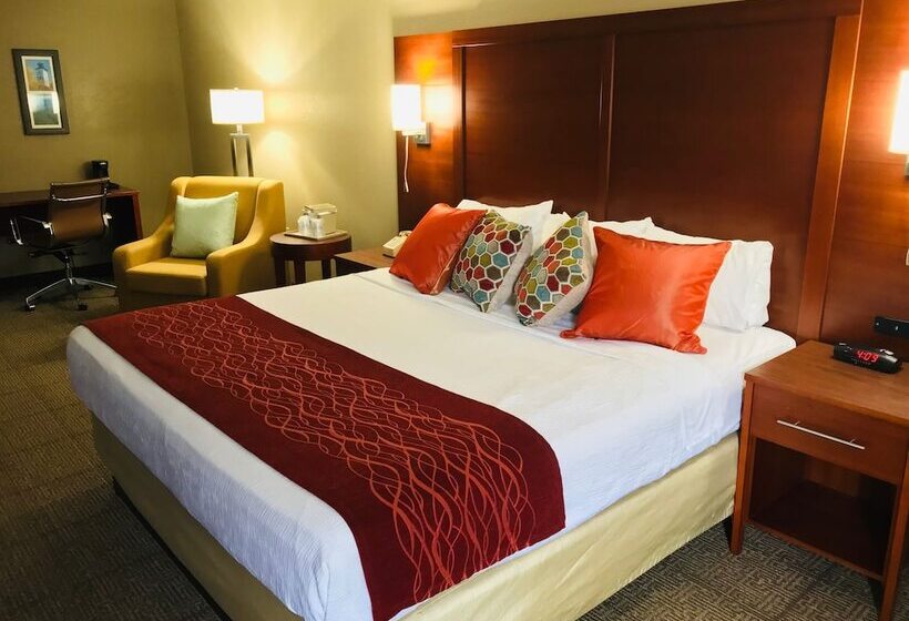 فندق Comfort Inn, Erie   Near Presque Isle