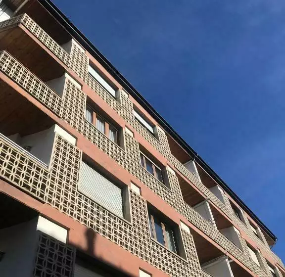 Apartamento Turístico Puigcerdá Correos
