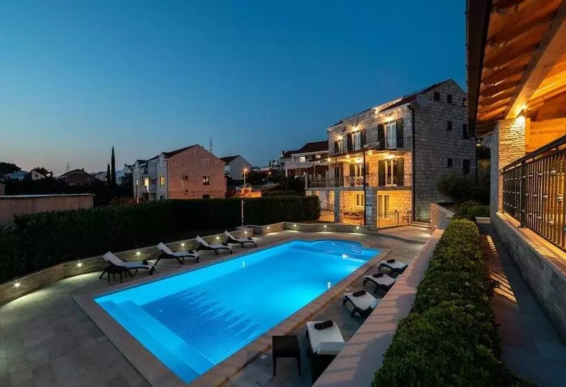 Apartments Sutalo