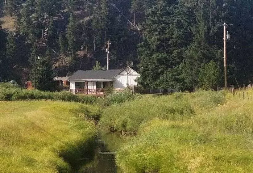 Freedom Ridge Cabins