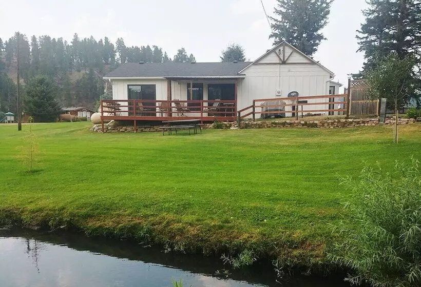 Freedom Ridge Cabins