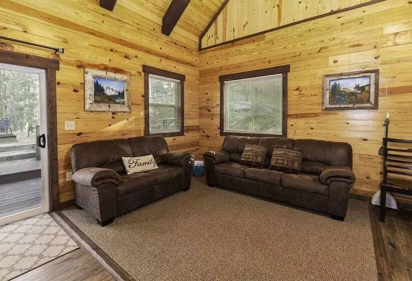 Freedom Ridge Cabins