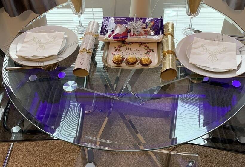 Beach Apartment   Kirkcaldy