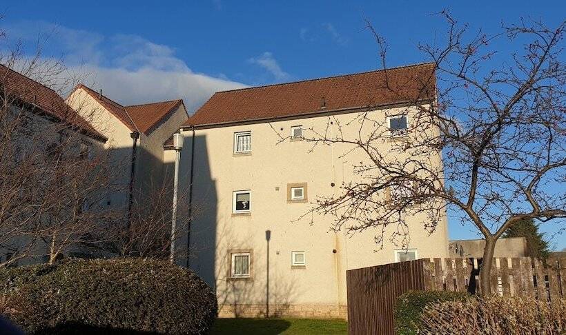 Beach Apartment   Kirkcaldy