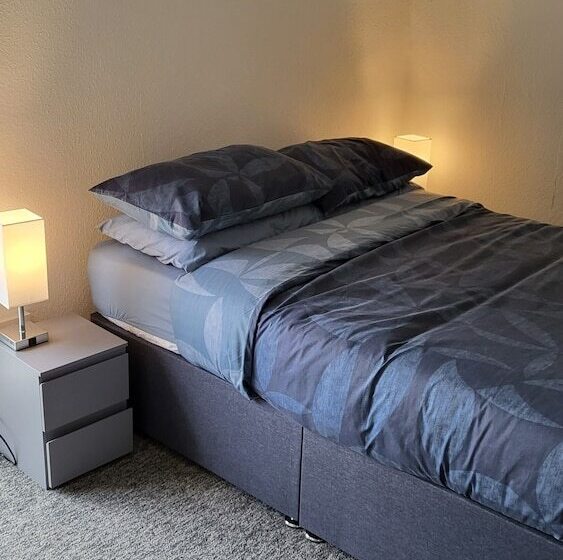 簡易ホテル The Rampant Horse Public House