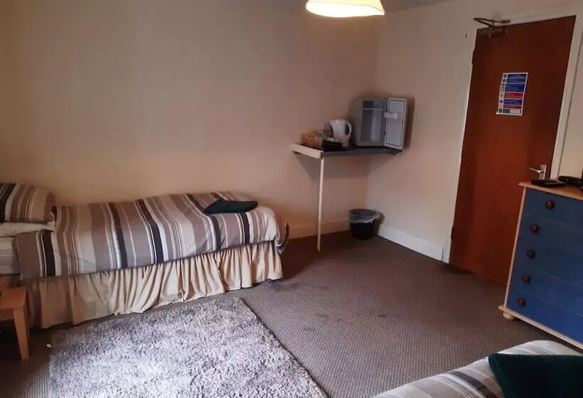 Hostelli The Rampant Horse Public House