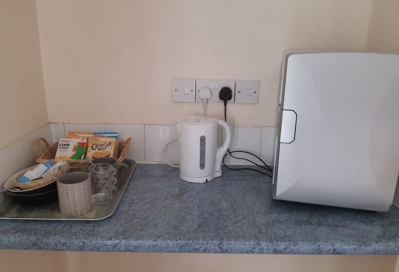 簡易ホテル The Rampant Horse Public House