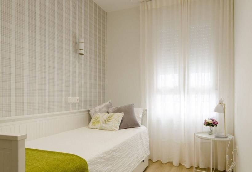 Lujosa Vivienda En Plena Judería