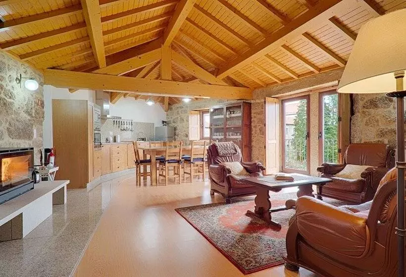 Macheta S Coutry House