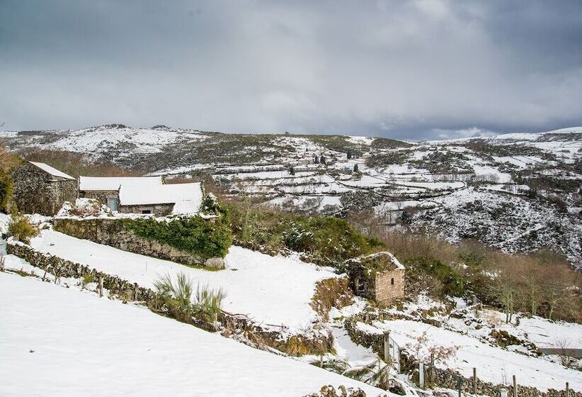 Macheta S Coutry House