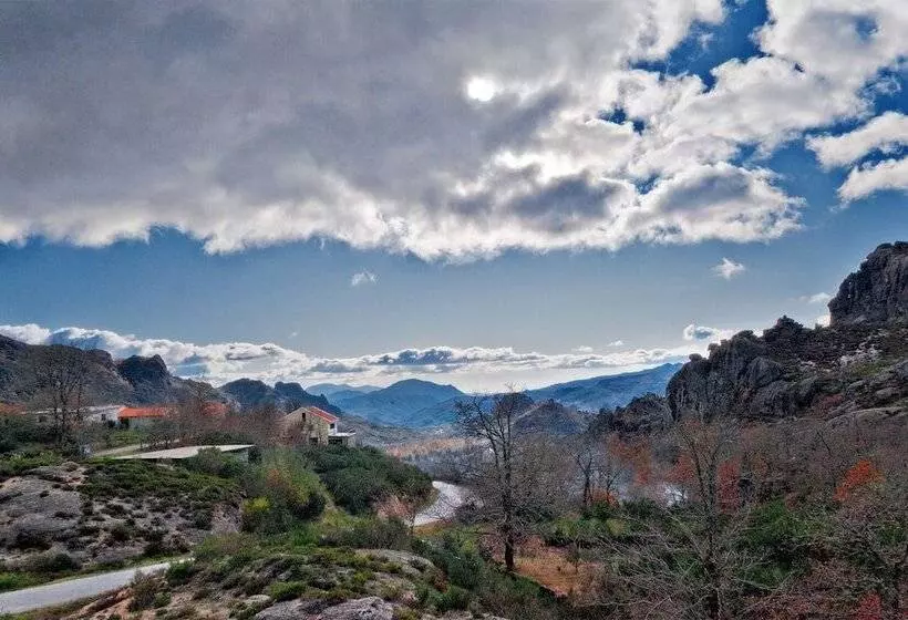 Macheta S Coutry House