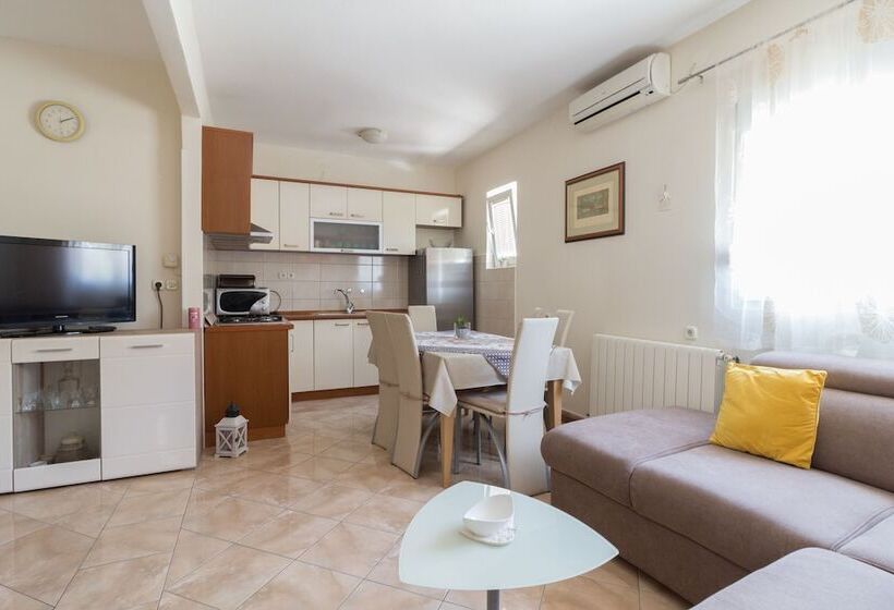 Romantic Apartment Katarina