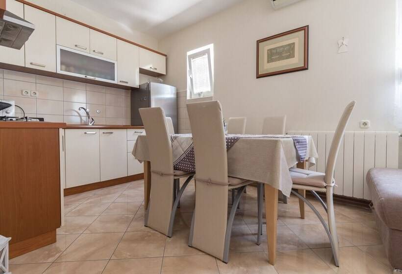 Romantic Apartment Katarina