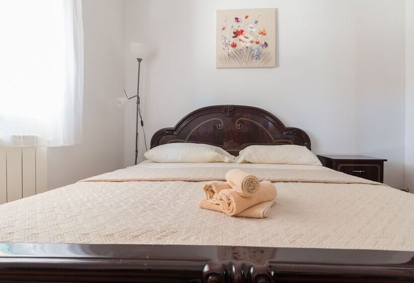 Romantic Apartment Katarina