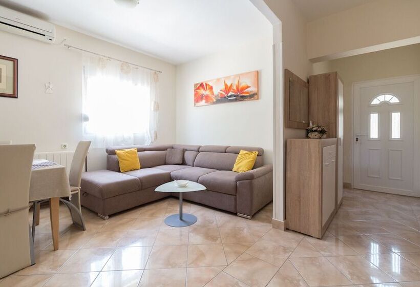 Romantic Apartment Katarina