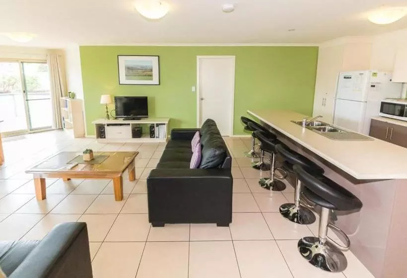 37 Oceanview Drive