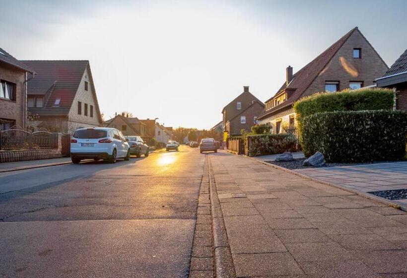 Helles Appartement Mit Eigenem Stellplatz