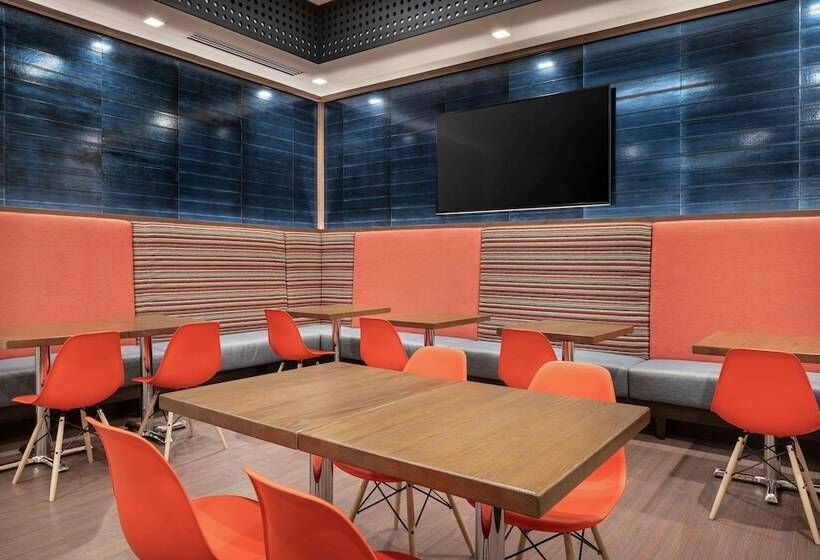 هتل Home2 Suites By Hilton Denver Downtown Convention Center