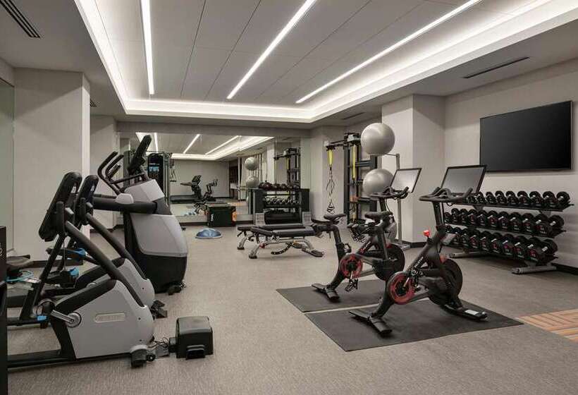 هتل Home2 Suites By Hilton Denver Downtown Convention Center