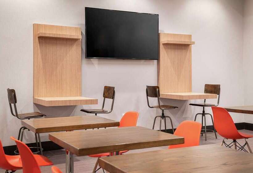 هتل Home2 Suites By Hilton Denver Downtown Convention Center