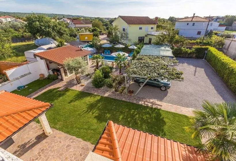 Majatalo Guest House Antonella