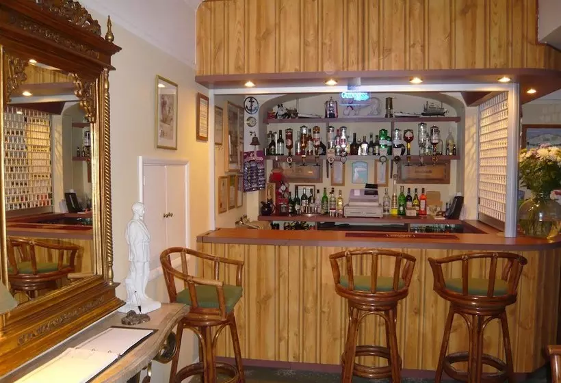 Majatalo The Croft Guest House  Cockwood Harbour