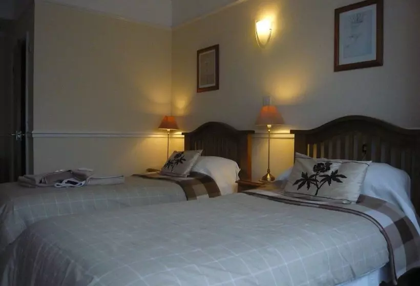 Majatalo The Croft Guest House  Cockwood Harbour