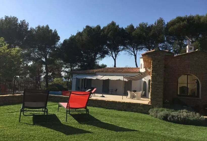 Majatalo Une Pause En Provence