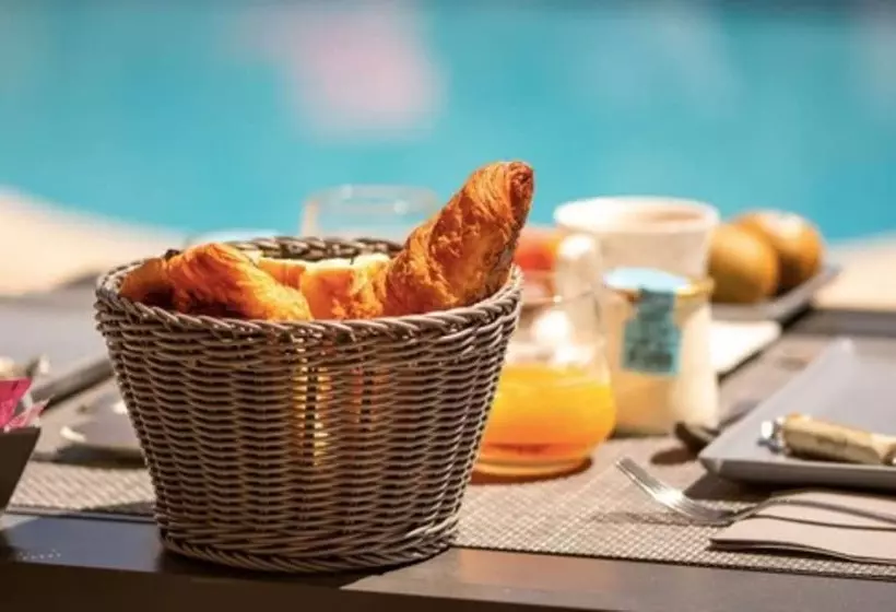 Majatalo Une Pause En Provence