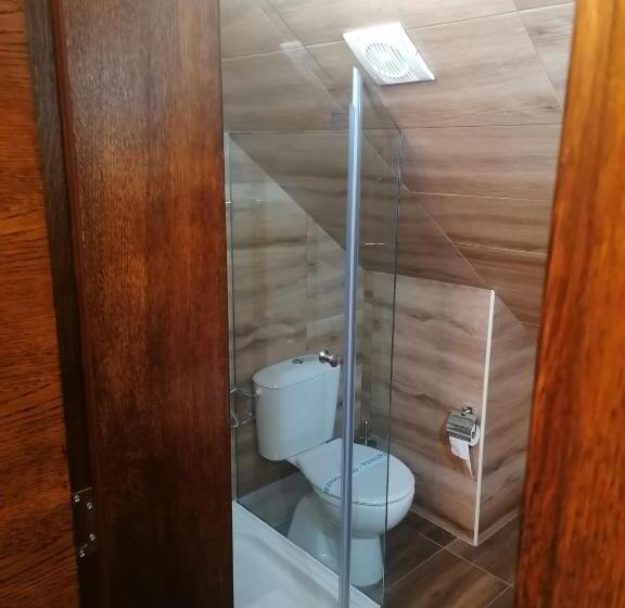 استراحتگاه Pirocanac Rooms & Restaurant