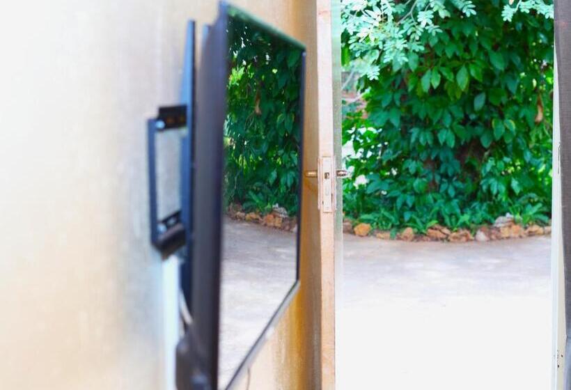 پانسیون Mawuya Lodge