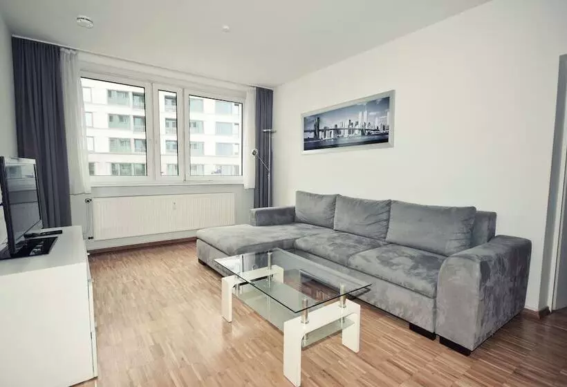 Apartment Isabella   Rochstrasse 9