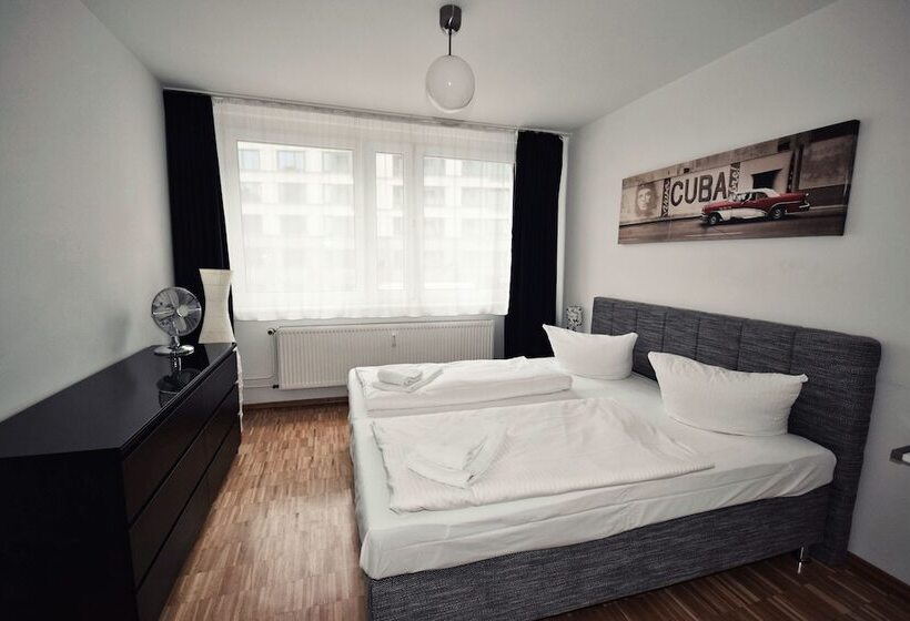 Apartment Isabella Rochstrasse 9