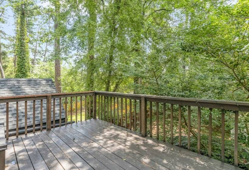 Charming Lavista Bungalow