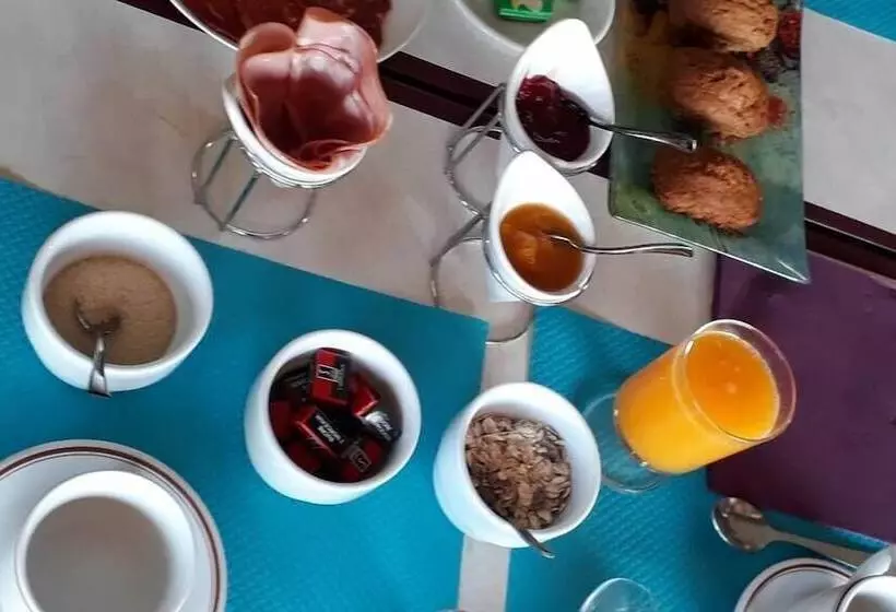 هتل Les Chalets D Argentouleau