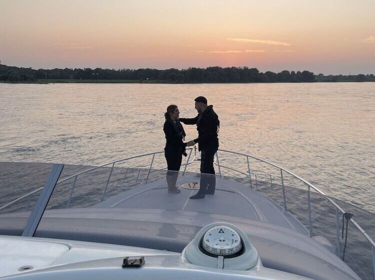 Отель Rhein Yacht Lexa