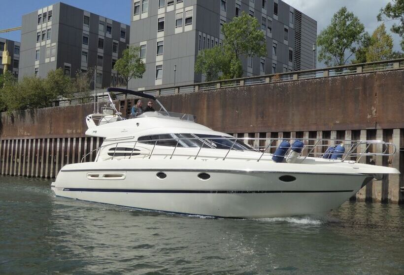 Отель Rhein Yacht Lexa