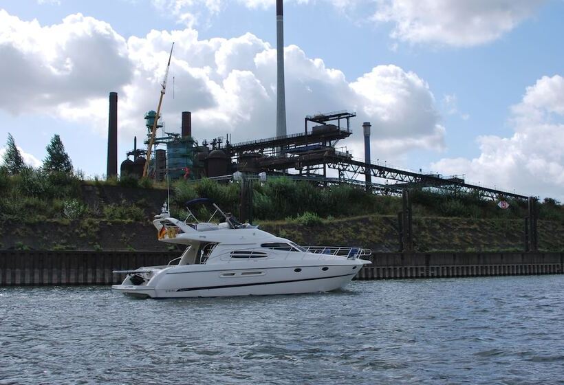 Отель Rhein Yacht Lexa