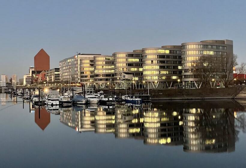 Отель Rhein Yacht Lexa