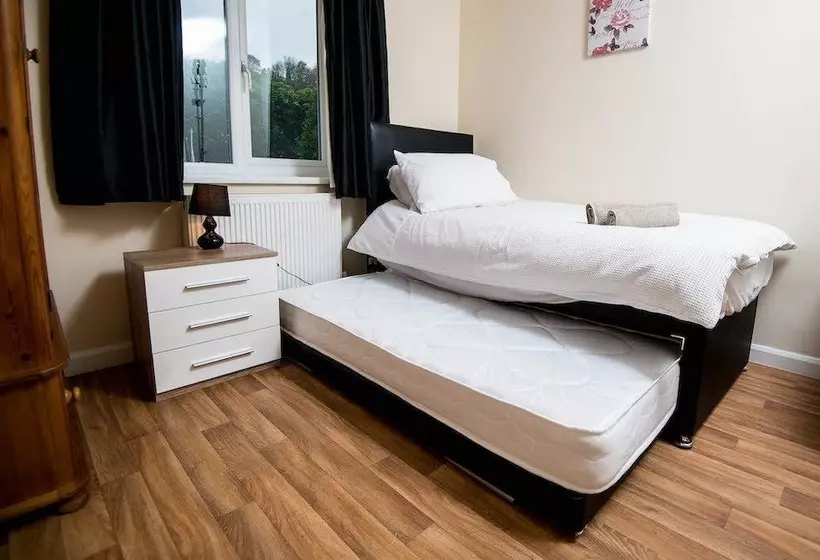 Round Park Annexe