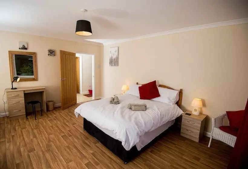 Round Park Annexe