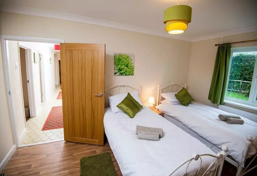 Round Park Annexe