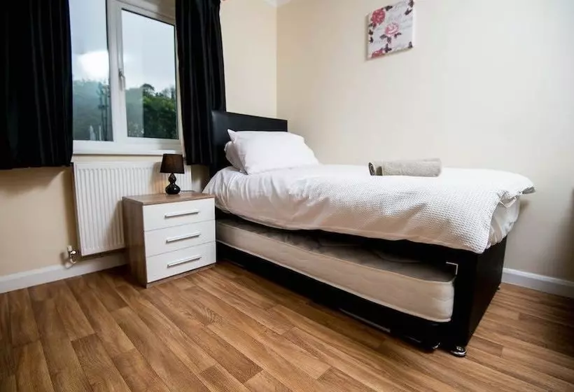 Round Park Annexe