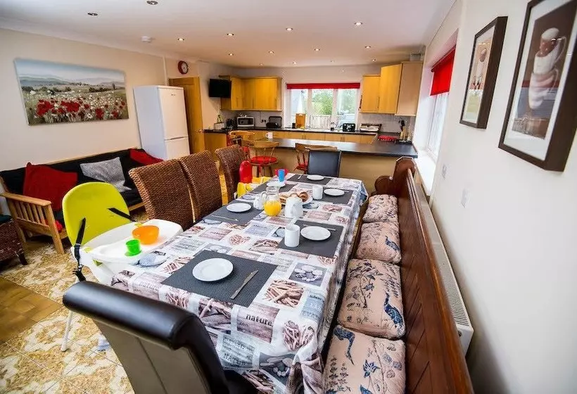 Round Park Annexe