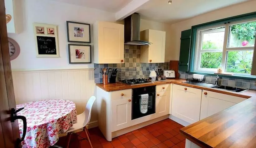 Vale View Cottages   The Coach House